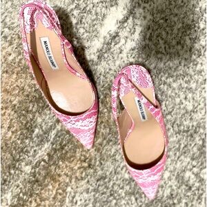 Authentic Manolo Blahnik Carolyne Patent Leather Pink White Slingback Pump Heels